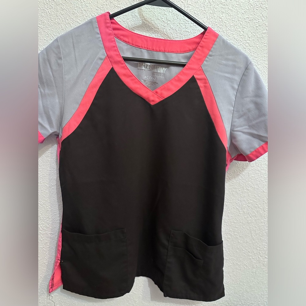Greys Anatomy pink and black scrub top